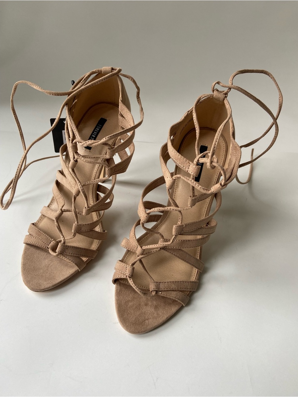 NWT Women’s Lace-Up Strappy Sandals in Nude